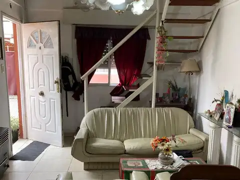 Depto Tipo Casa en Venta en Quilmes, USD 70.000