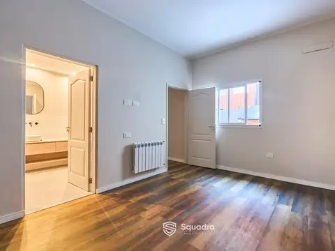 VENTA | PERMUTA - Casa de pasillo unica de 3 dormitorios -Barrio Lourdes, Rosario.