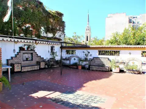  PH de 8 Ambientes con Terraza, Patio y Parrilla