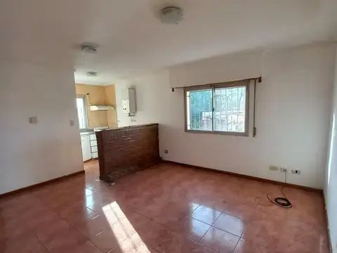 Depto Tipo Casa en Venta de 2 ambientes