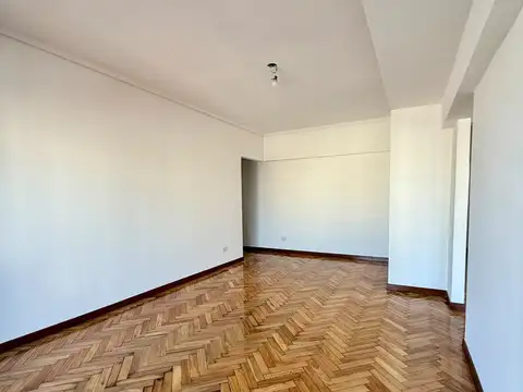 Coronel Ramón Lorenzo Falcón 3100, Piso 6