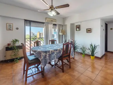 Zarate al 70 Piso 6 Depto A