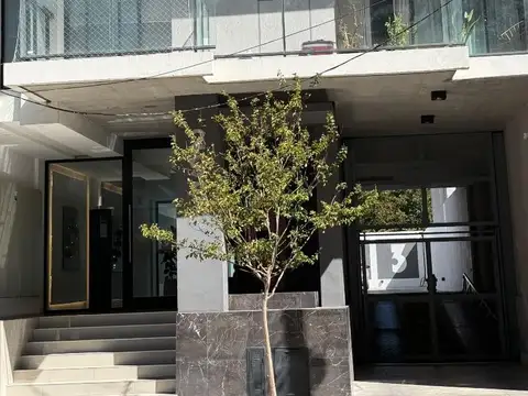 Monoambiente a estrenar con cochera – Plaza Mitre