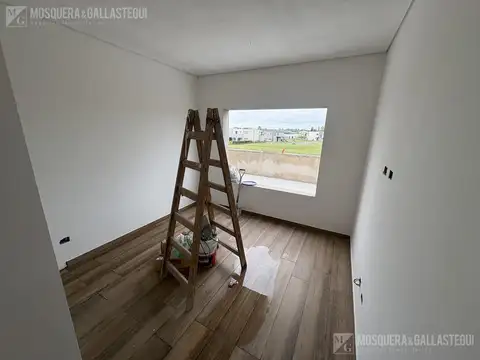 Casa en Venta en Pilar Del Este - Santa Elisa, USD 230.000