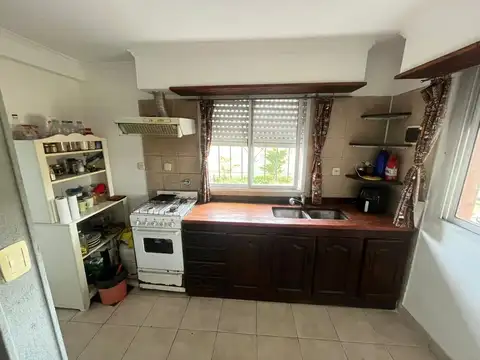 VENTA CASA CON GRAN PARQUE DE 900 MTS2