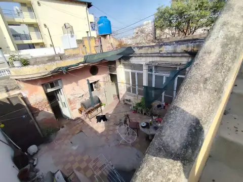 Casa 6 ambientes con 3 baños