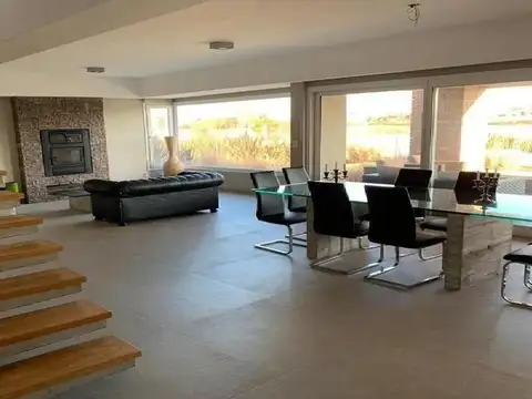 Casa en Venta en El Cantón - Norte, USD 615.000