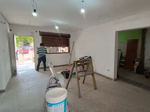 Casa en Alquiler en Barrio Granadero Baigorria, $ 1.200.000