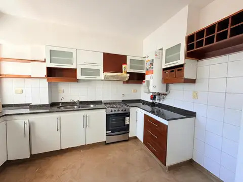 Concordia 4000, Piso 4