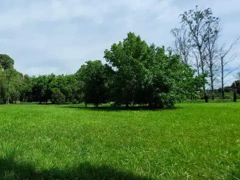 VENTA LOTE EN BARRIO LA ORACIÓN LUJAN