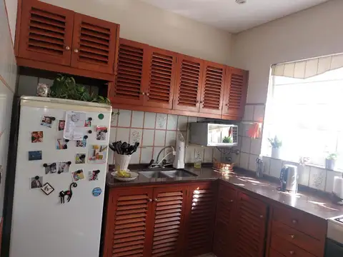 Casa 4 ambientes con 3 baños