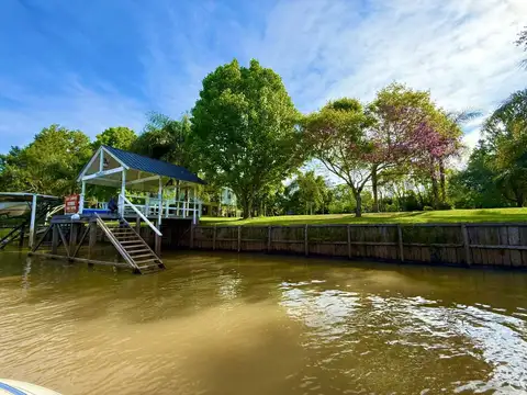 Venta casa 4 ambientes Tigre arroyo antequera permuta Pacheco muelle