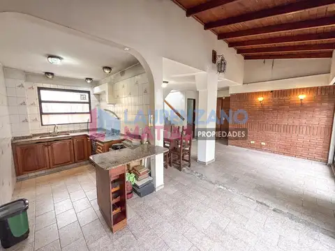 Depto Tipo Casa en Venta de 4 ambientes