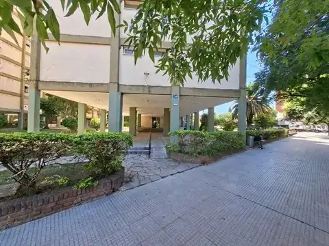 Av Directorio 4000