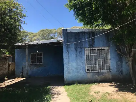 Calle 107 entre 99 y 107 400