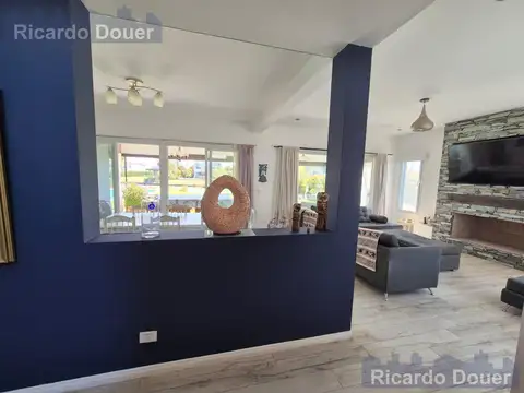 Casa  en Venta a la laguna en El Cantón, Escobar, G.B.A. Zona Norte