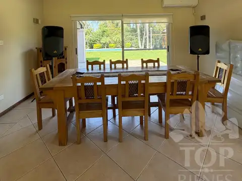 Casa en Venta en La Peregrina, USD 297.000