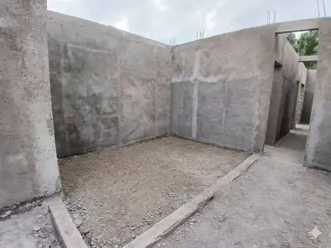 Casa 3 ambientes con 2 baños