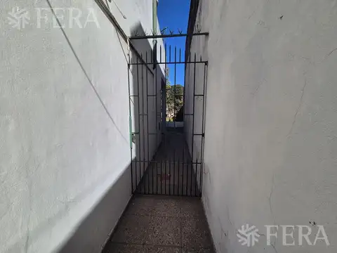 Casa en Venta en Bernal Oeste, USD 50.000