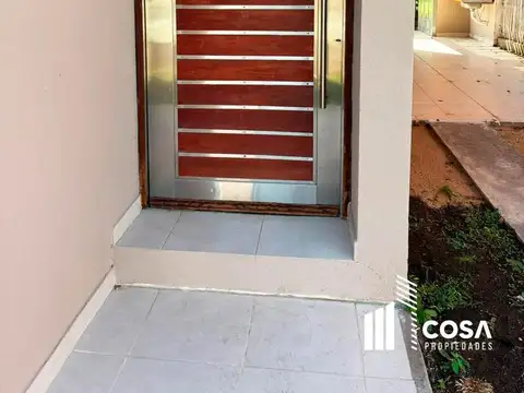 Casa 3 ambientes con 1 baño