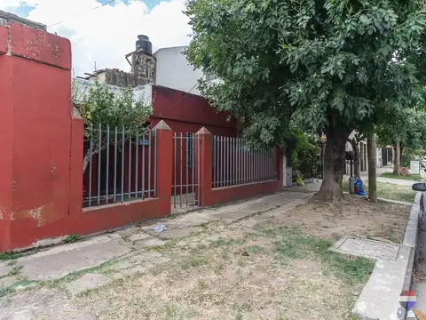 venta casa 3 ambientes san justo-lote propio