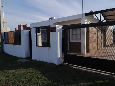 Casa en Venta en Granadero Baigorria, USD 75.000