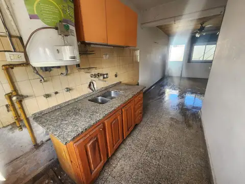 Depto Tipo Casa en Venta en Bernal Oeste, USD 40.000