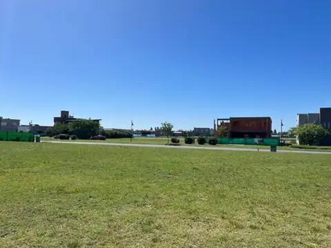 Venta lote Barrio San Lucas - Canning