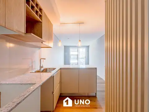 Mendoza y Maipu - Amplio Dpto de 1 Dormitorio. Cochera disponible.