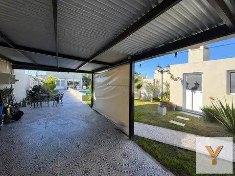 Casa en venta - 3 Dormitorios 3 Baños - 430mts2 - Chivilcoy