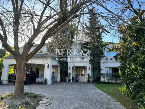 Casa venta 7 ambientes en Ayres de Pilar lote de 1200 m2