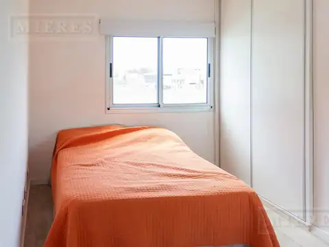 Casa 8 ambientes con 5 baños