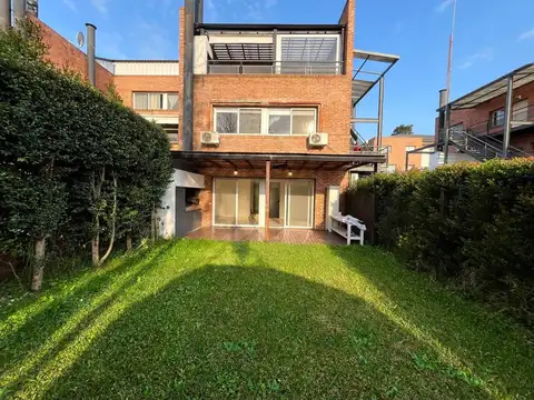 Departamento en VENTA - 3 ambientes tipo casa en dos plantas