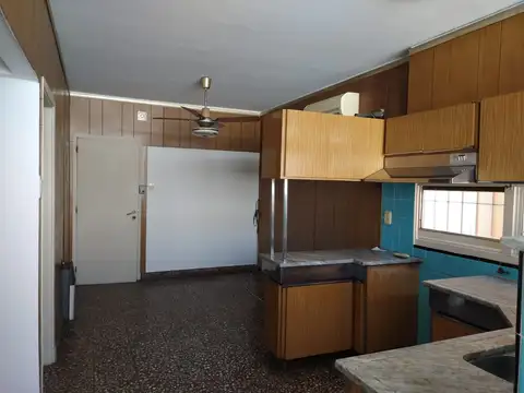 Casa en Alquiler con 1 cochera