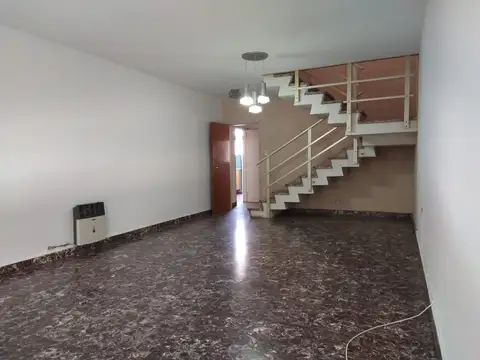 Casa en Alquiler de 3 dormitorios