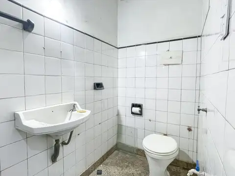 Local en Alquiler en Villa Adelina, $ 550.000