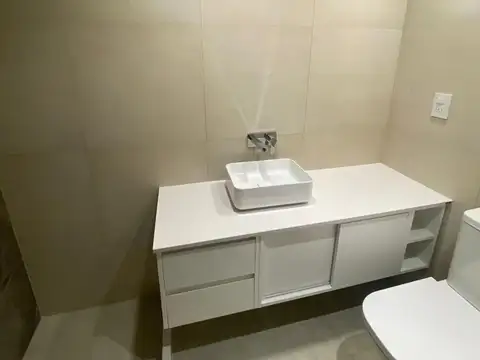 Venta departamento 1 dormitorio con balcón y amenities zona Centro