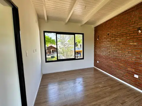 Casa 4 ambientes con 1 baño