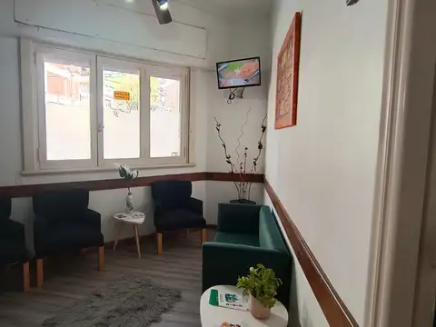 Casa 6 ambientes con 1 baño