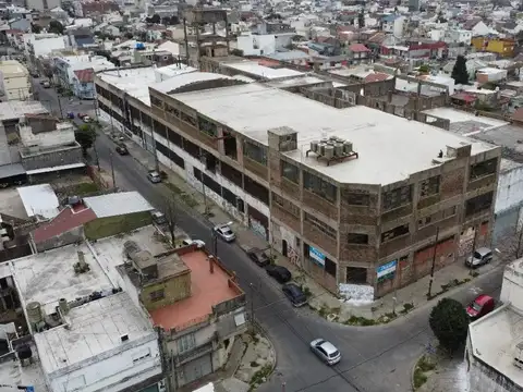Galpón en Venta en Lomas del Mirador, Partido de La Matanza