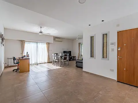 Florencio Varela al 900