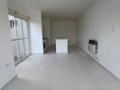 Casa 5 ambientes con 1 baño