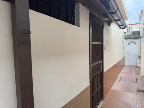 Caseros 3024 , Piso 0
