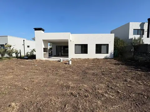 Casa en venta en Santa Emilia