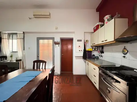 Depto Tipo Casa en Venta 50 años