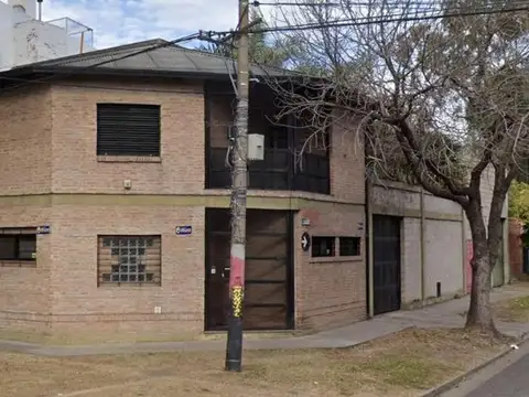 Terreno en esquina de 308 m2 -Ideal constructoras-