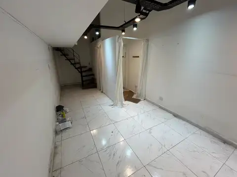 Local en Alquiler en Monte Castro, $ 1.500.000