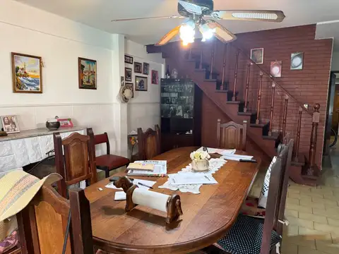 Casa en venta 5 ambientes - moron