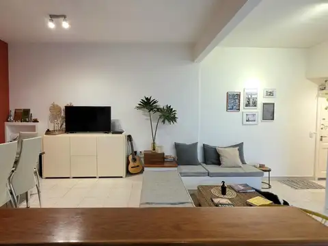 Depto Tipo Casa en Venta en Flores, USD 179.000