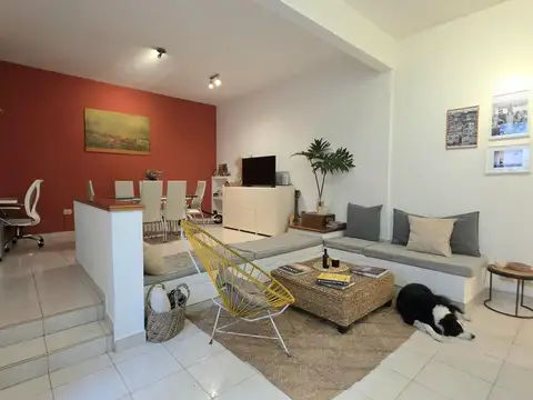 Depto Tipo Casa en Venta 70 años
